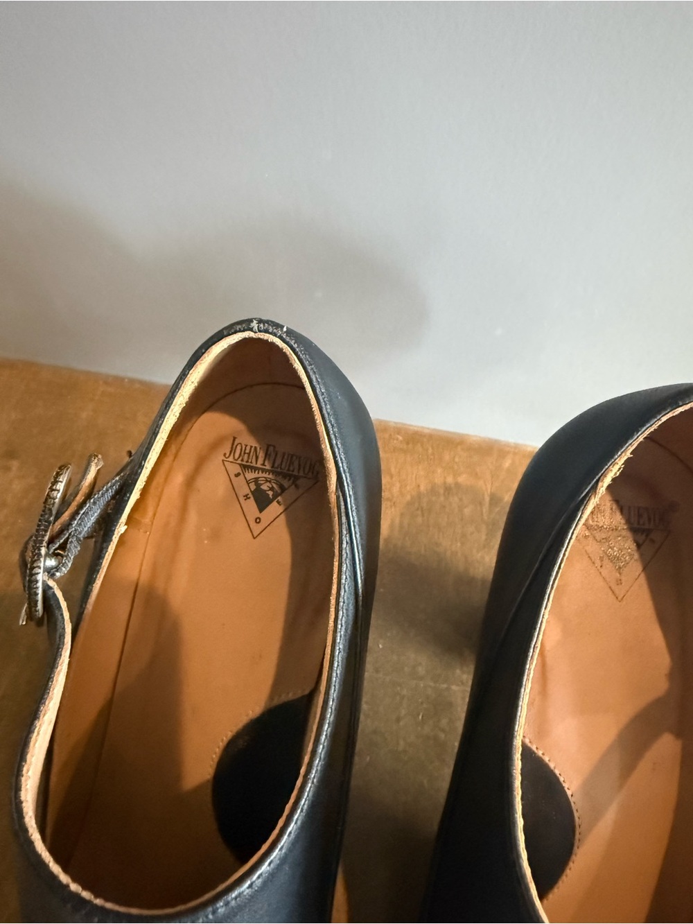 John Fluevog Black Leather Women's Cutout Heels with Bow Accent - Picture 4 of 5